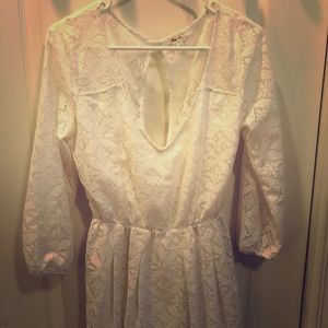 Hollister cream lace 3/4 sleeve mini dress